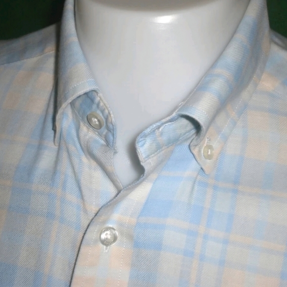 Vineyard Vines Men's Light Blue and Cream Plaid Shirt - Picture 10 of 11